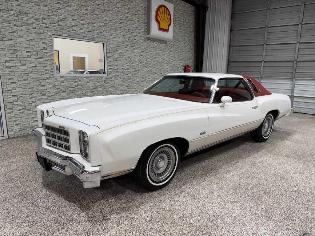 1977 Chevrolet Monte Carlo Landau Coupe