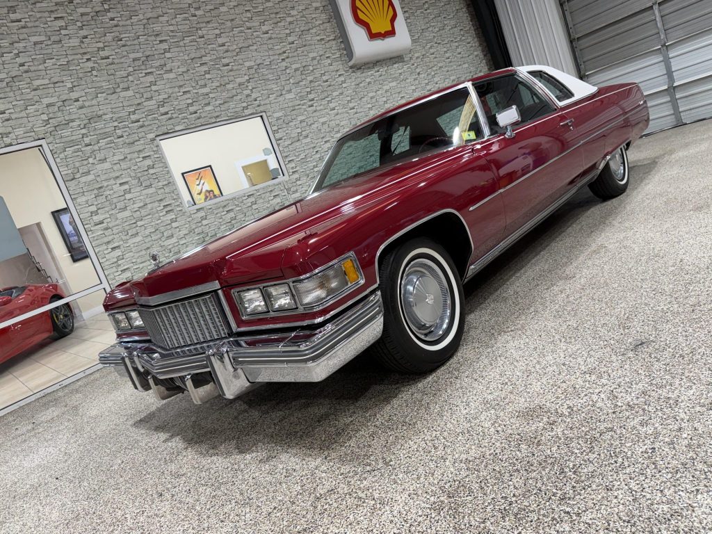 1975 Cadillac Coupe DeVille