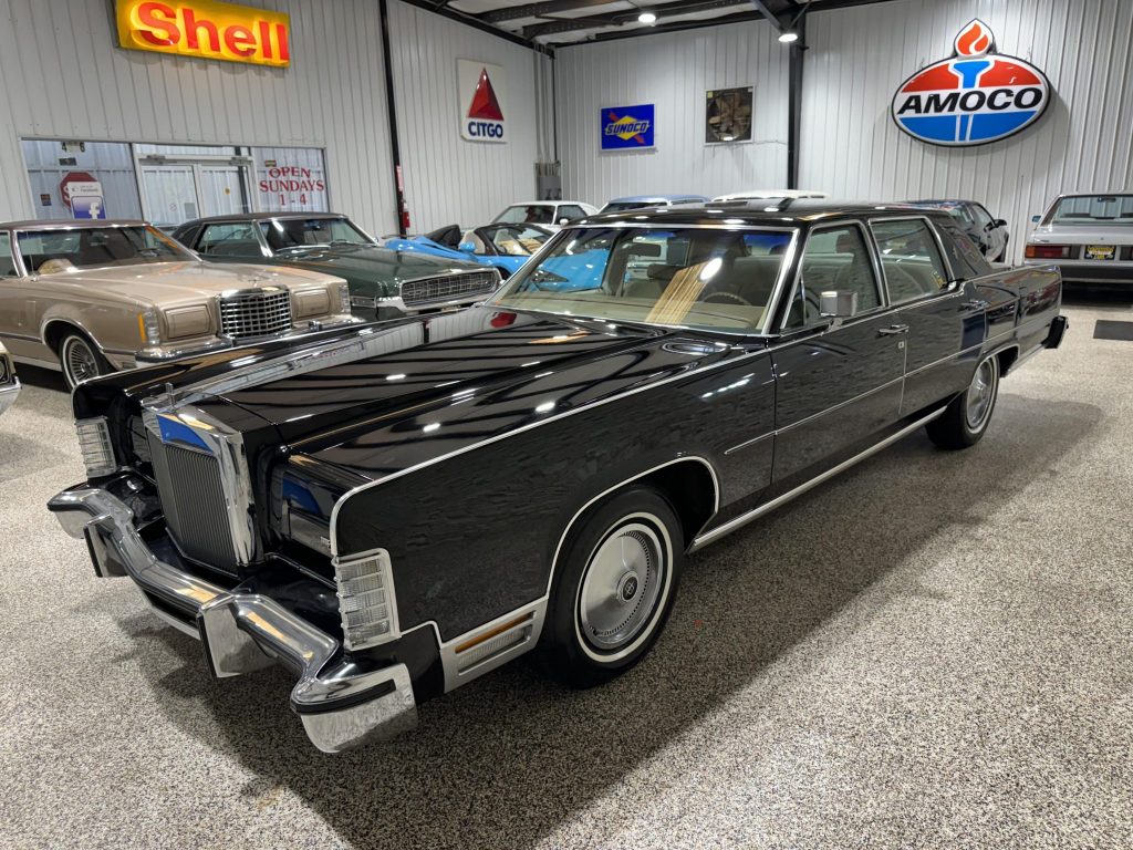 1979 Lincoln Continental (Four-Door Sedan)